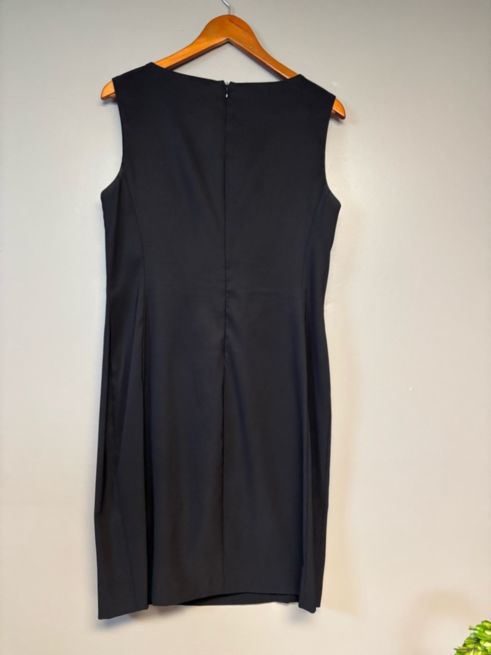 Dressbarn Black Midi Sheath Dress with Jewel Neck - Picture 4 of 6